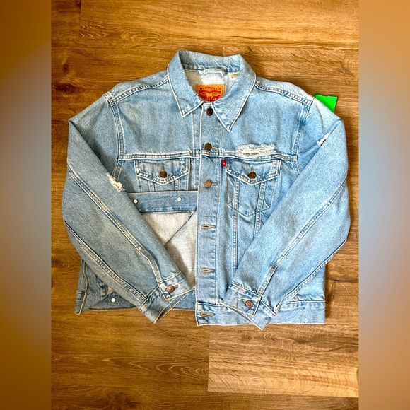 Vintage Levi’s Denim Trucker Jacket XL – Thrashed & Distressed - Picture 2 of 8